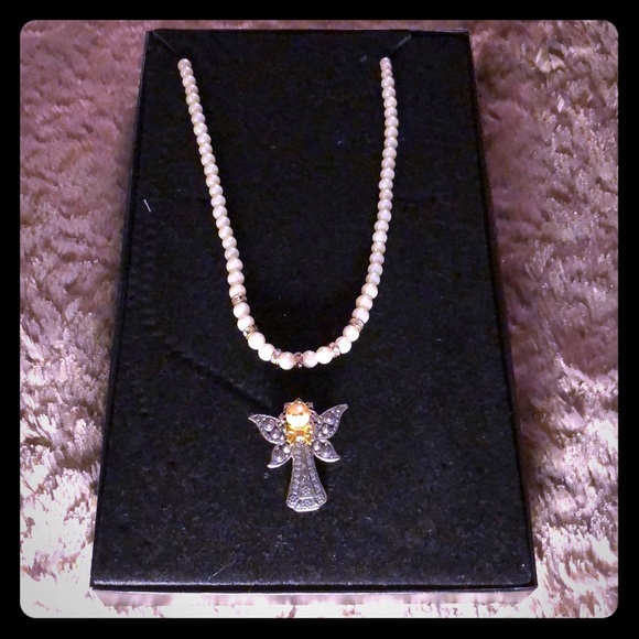Pearl Necklace W/silver &Cubic accents & Pearl Pin - Picture 1 of 7